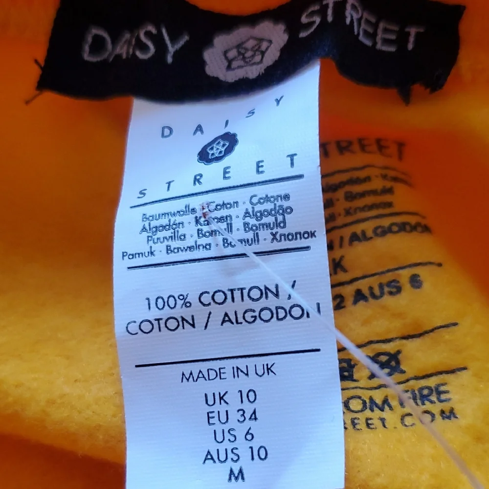 New York City Yellow Sweatshirt - Picture 6 of 9